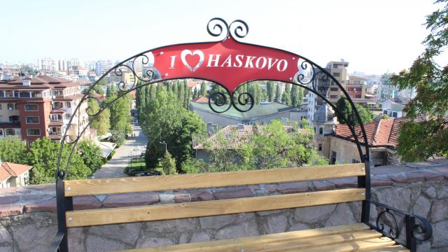 Абсолютен температурен рекорд в Хасково: Живакът показа над 20°