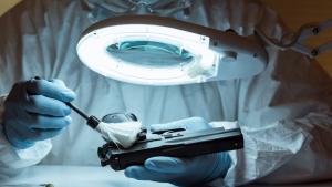 пистолет разследване