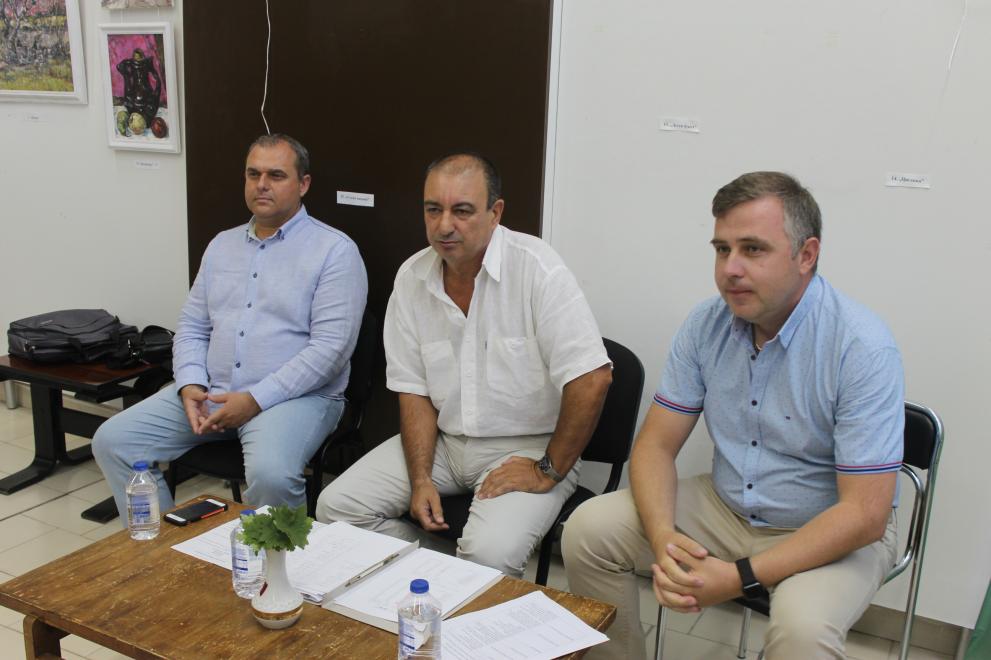 Това стана на партийно събрание на 28 август, на което бяха поканени представители на „Кауза Разград“.