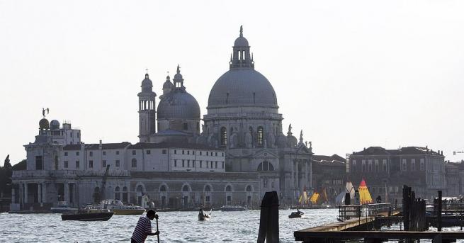 Индустриалното пристанище Маргера в лагуната на Венеция беше евакуирано за