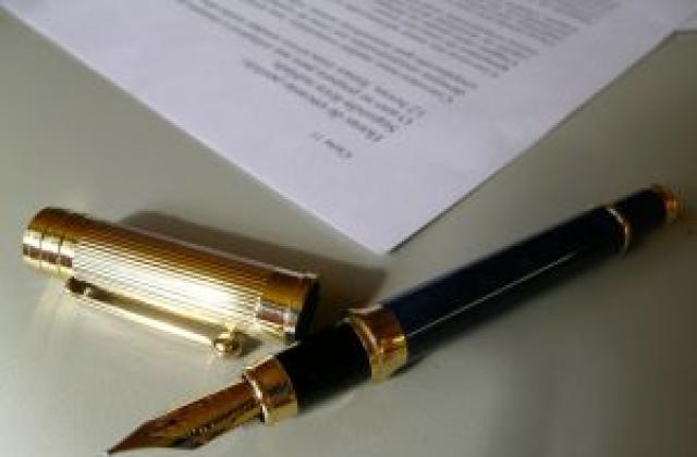 Договорите за кредити и депозити са трудни за разбиране