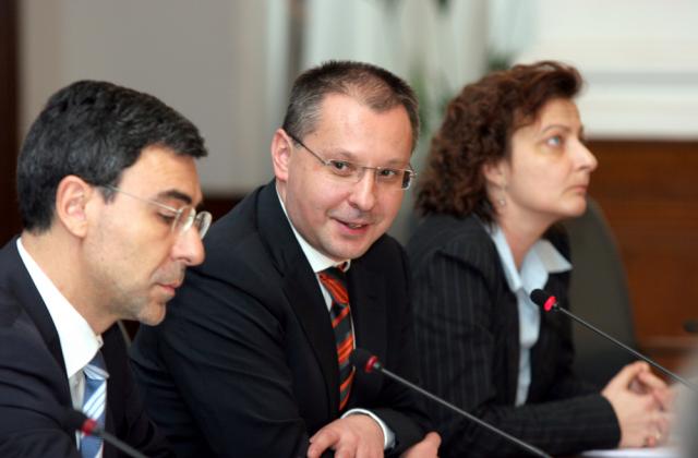 Станишев: Управляващите нямат ясна визия за излизане от кризата