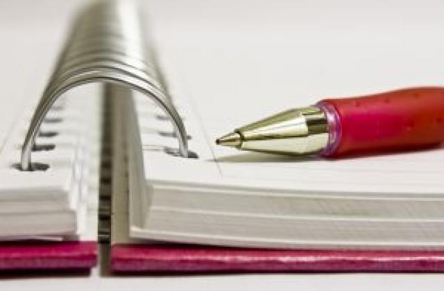 Правителството подготвя нов модел на заплащане за служителите в държавната администрация