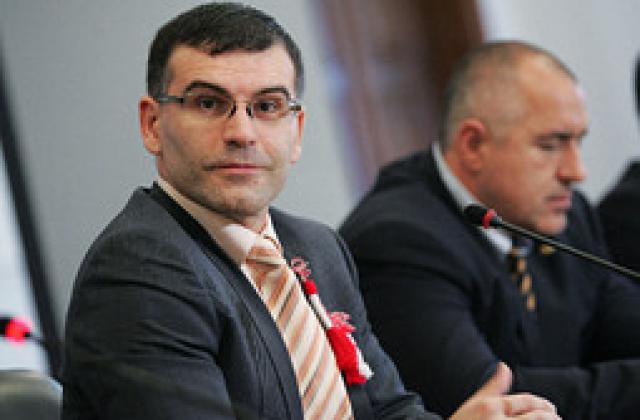 Дянков: Много трудно тази година ще бъдат увеличени заплати и пенсии