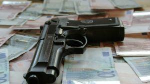 Банка бе обрана от жена в центъра на Плевен