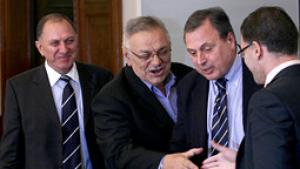 От антикризисните мерки оцеляха само социалните