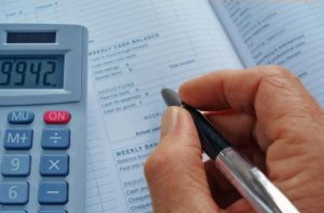 Данъчни декларираха имотите си