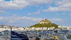 Националната банка на Гърция готви суперсделка