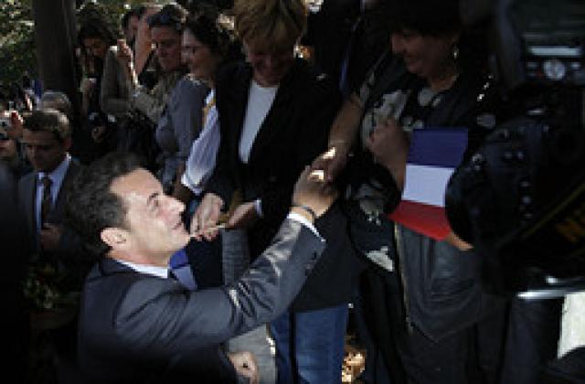 Саркози подкрепя пенсионната реформа