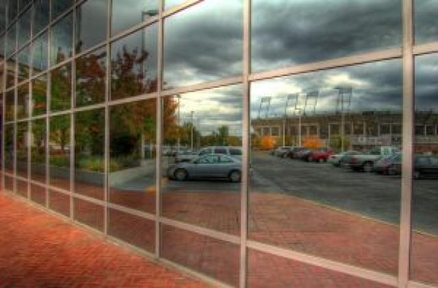 Всеки трети офис в София празен