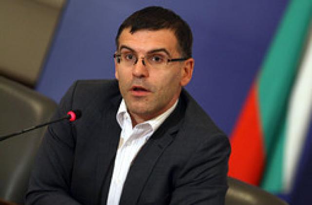 Дянков: Увеличението на пенсионните осигуровки ще бъде под 3%