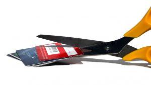 Заплатите на ръка остават