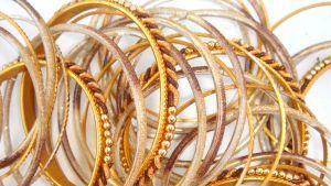 НАП 2 млн лв в хазната от продажба на 80