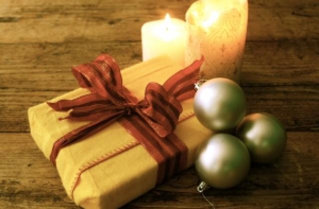 Оставяме до 200 лева под елхата