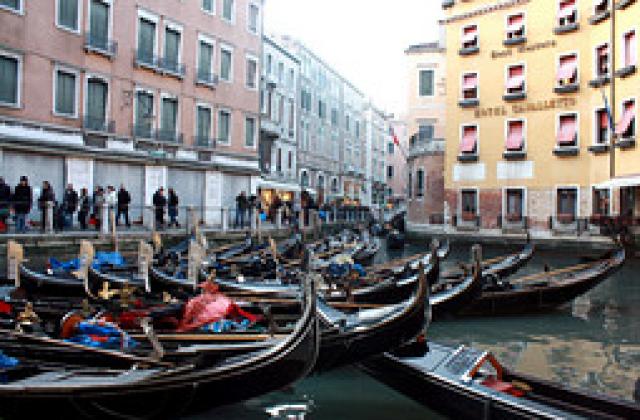 Венеция ще въвежда данък турист