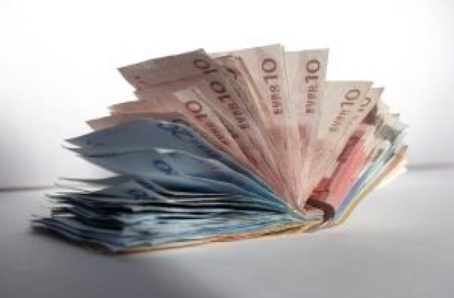 Започва облагането на заплатите с по-високи осигуровки