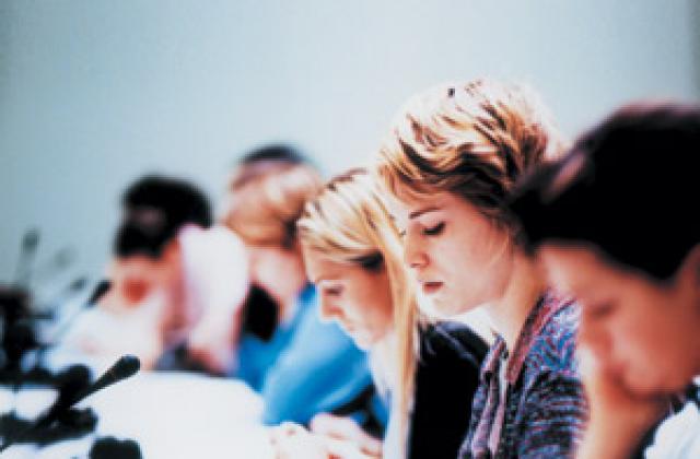 Държавата ще гарантира студентски кредити за 80,5 млн. лв.