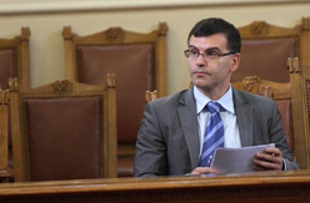 Дянков: Дефицитът в НОИ се покрива от приходите на митниците