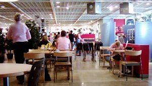 Падат наемите в моловете