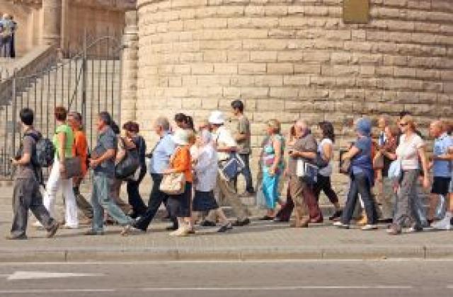 По-малко чужденци в България през февруари