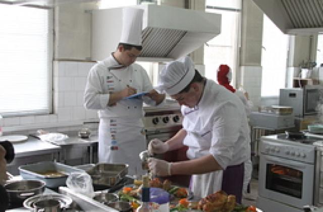 Германски работодатели търсят наши готвачи и сервитьори