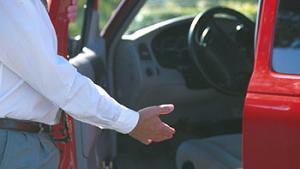 Кола и имот ще се продават само срещу платени здравни