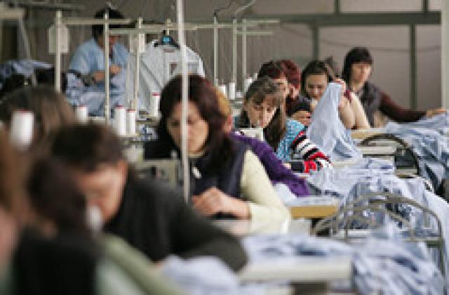 Спад на безработицата през май