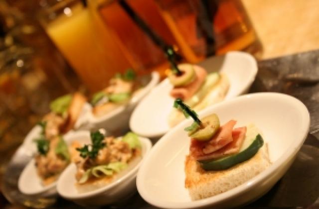 Храната продължава да изяжда над една трета от парите ни