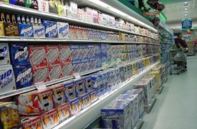 Българинът купува повече лекарства, а пести от дрехи и храна