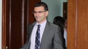 Дянков дава бонуси на авторите на бюджета