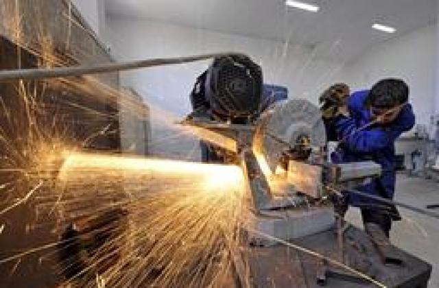 Заплатите в металургията се повишават със 7.5%
