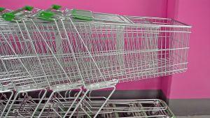 Храните надолу дрехите нагоре