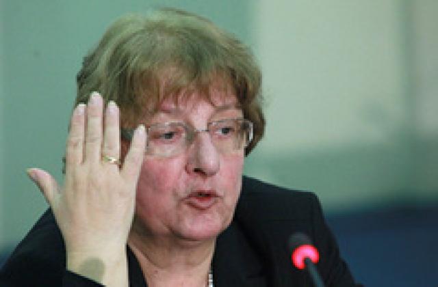 Промяната в цената на тока остава за след 1 юли