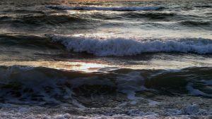 Забраняват събарянето на единствените жилища