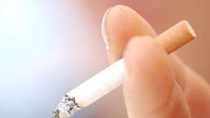 Цигарите скачат с лев