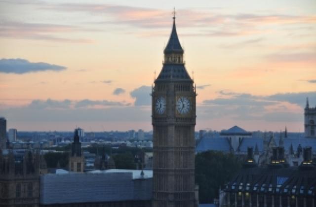 Българите във Великобритания плащат данъци в България