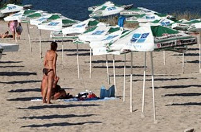 От 3 до 8 лева за чадър на плажа това лято