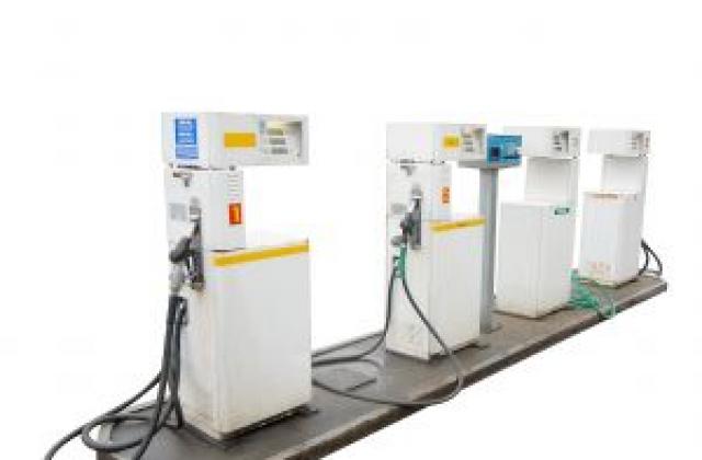 България втора по ниска цена на бензина в Европа