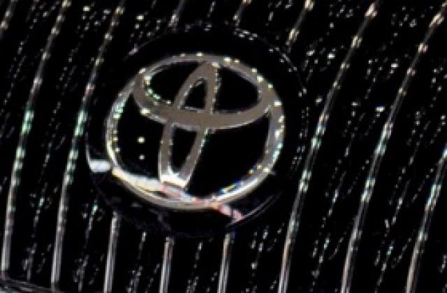 Слабите продажби в САЩ подхлъзнаха и Toyota