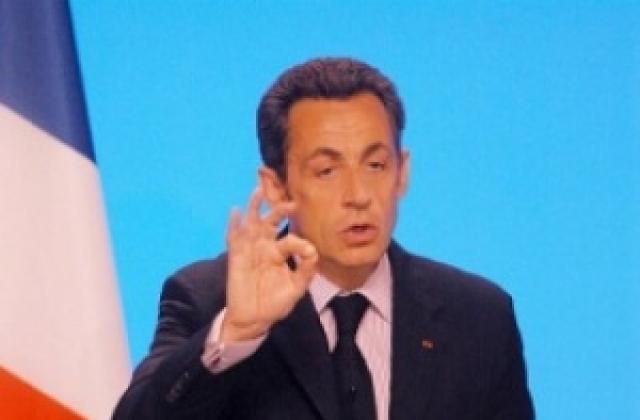 Франция затяга издаването на работни визи