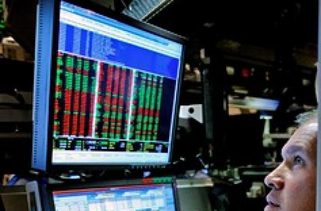 Wall Street на червено след поредица лоши данни