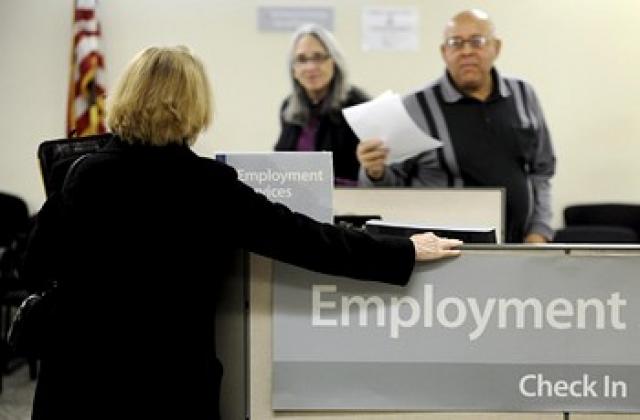 Скок на първоначалните молби за безработица в САЩ