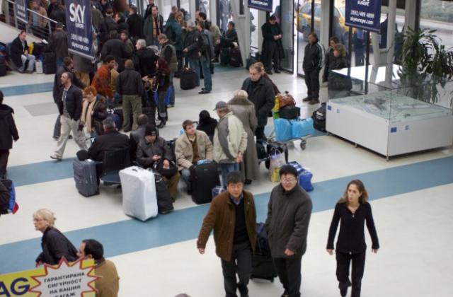 Летище София обслужило по-малко пътници през октомври