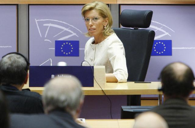 Скандал с Желева в Брюксел за конфликт на интереси