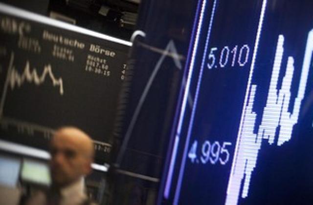 Wall Street тръгна надолу заради поевтиняване на суровините