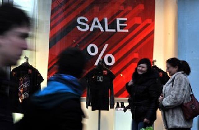 Неочакван спад на продажбите на дребно в САЩ през декември