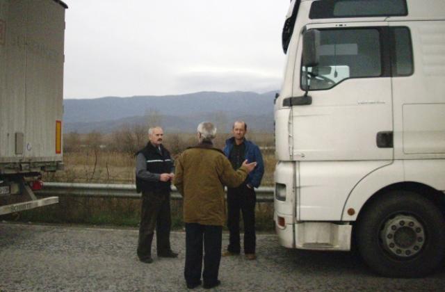 Около 15 млн. евро загубили транспортните фирми от граничните блокади
