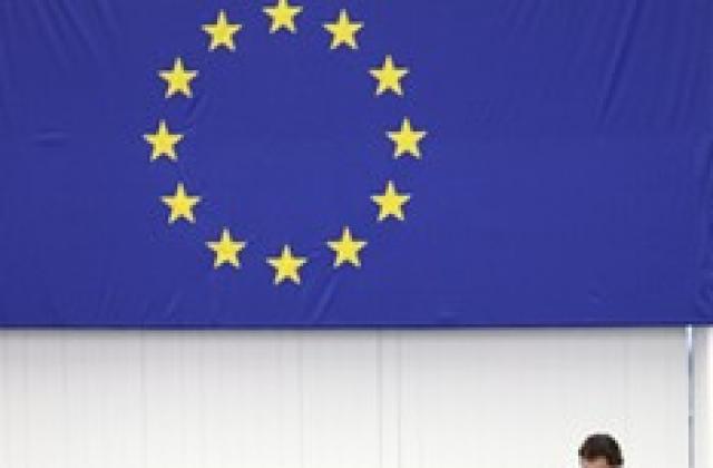 ЕП отряза достъпа на САЩ до SWIFT *