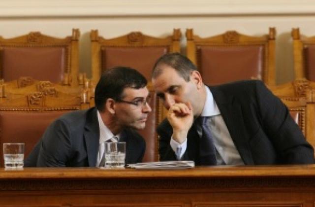 Дянков: Прибираме данъци с операции - Октоподите, Скаридите, Калмарите