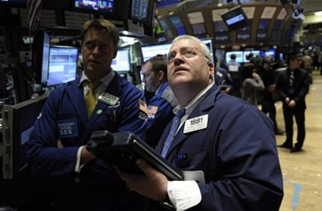 Wall Street приключи с ръст. Петролът удари 17-месечен връх